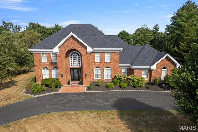 $1,550,000 | 2242 Whitney Pointe Drive, Clarkson Valley, MO 63005