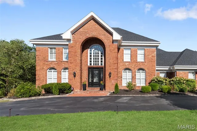 $1,550,000 | 2242 Whitney Pointe Drive, Clarkson Valley, MO 63005