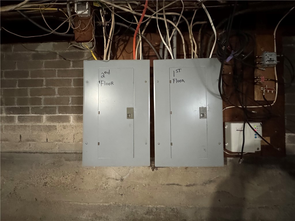 75 Kenwood Street Woonsocket, RI 02895 - Photo 22 of 29