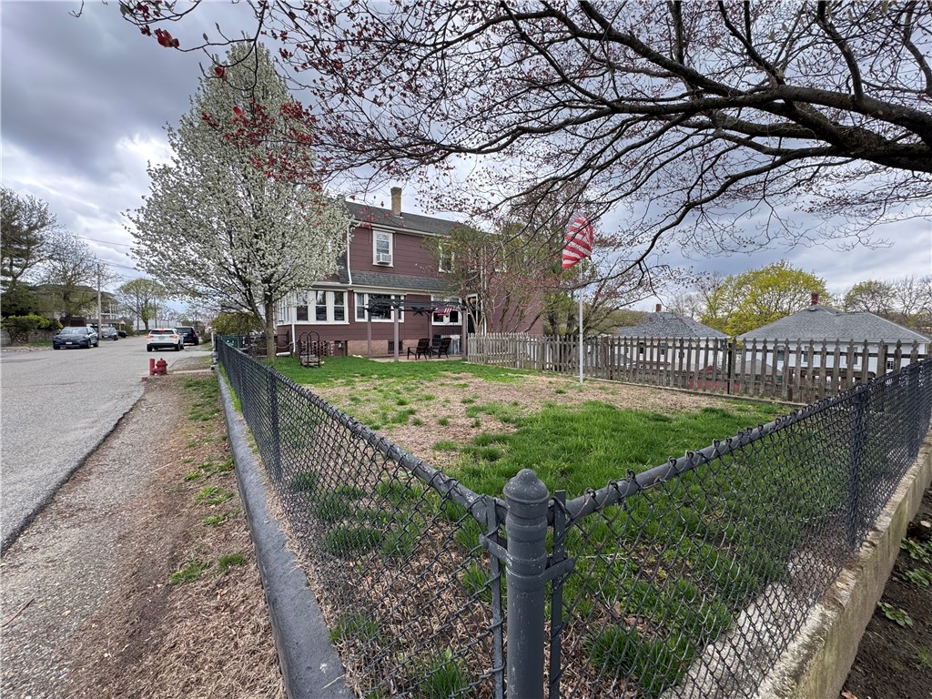 75 Kenwood Street Woonsocket, RI 02895 - Photo 26 of 29