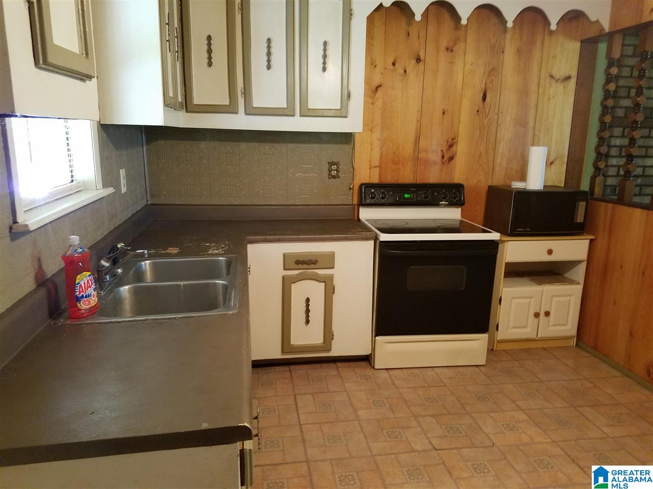260 Scarum Creek Road Hayden, AL 35079 - Photo 3 of 21