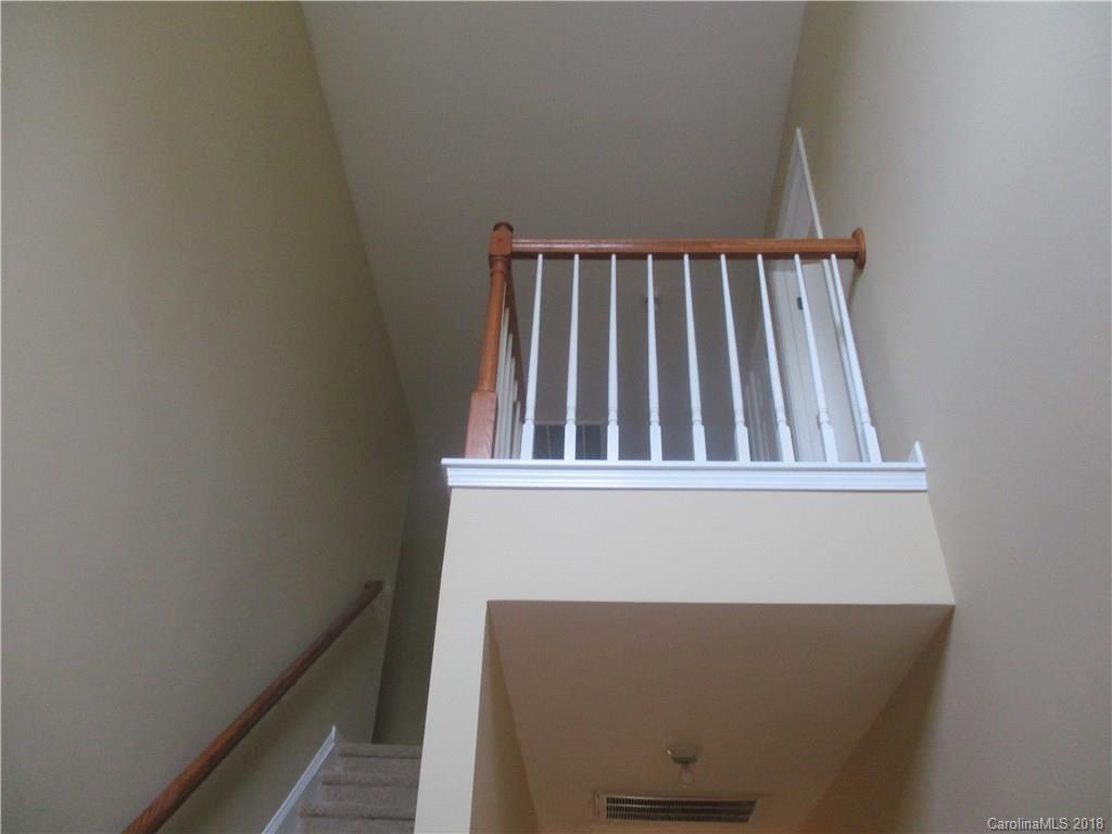11524 Chapeclane Road, Unit 25 Charlotte, NC 28278 - Photo 11 of 28