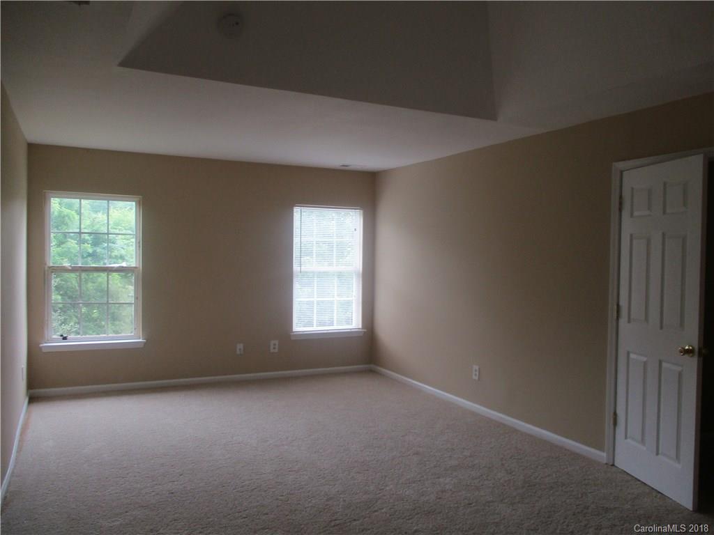 11524 Chapeclane Road, Unit 25 Charlotte, NC 28278 - Photo 13 of 28