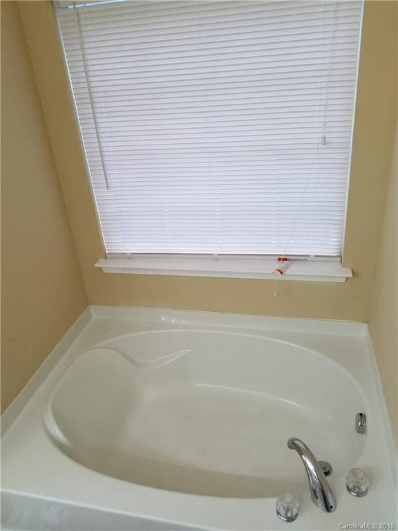 11524 Chapeclane Road, Unit 25 Charlotte, NC 28278 - Photo 16 of 28
