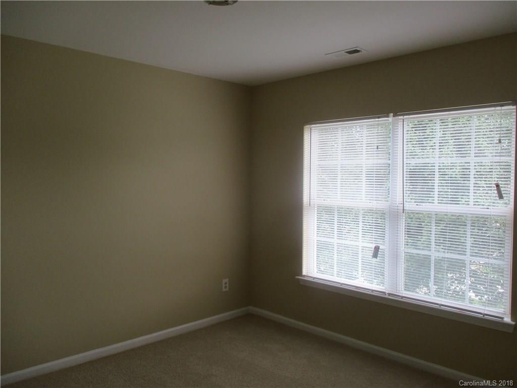 11524 Chapeclane Road, Unit 25 Charlotte, NC 28278 - Photo 18 of 28