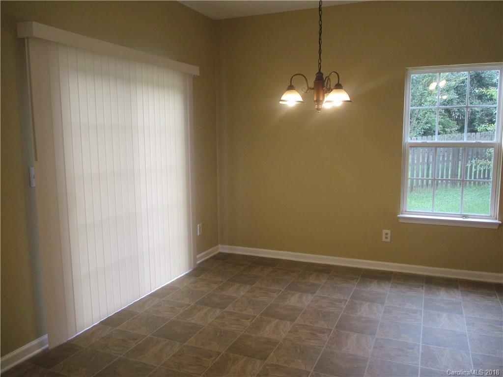 11524 Chapeclane Road, Unit 25 Charlotte, NC 28278 - Photo 5 of 28