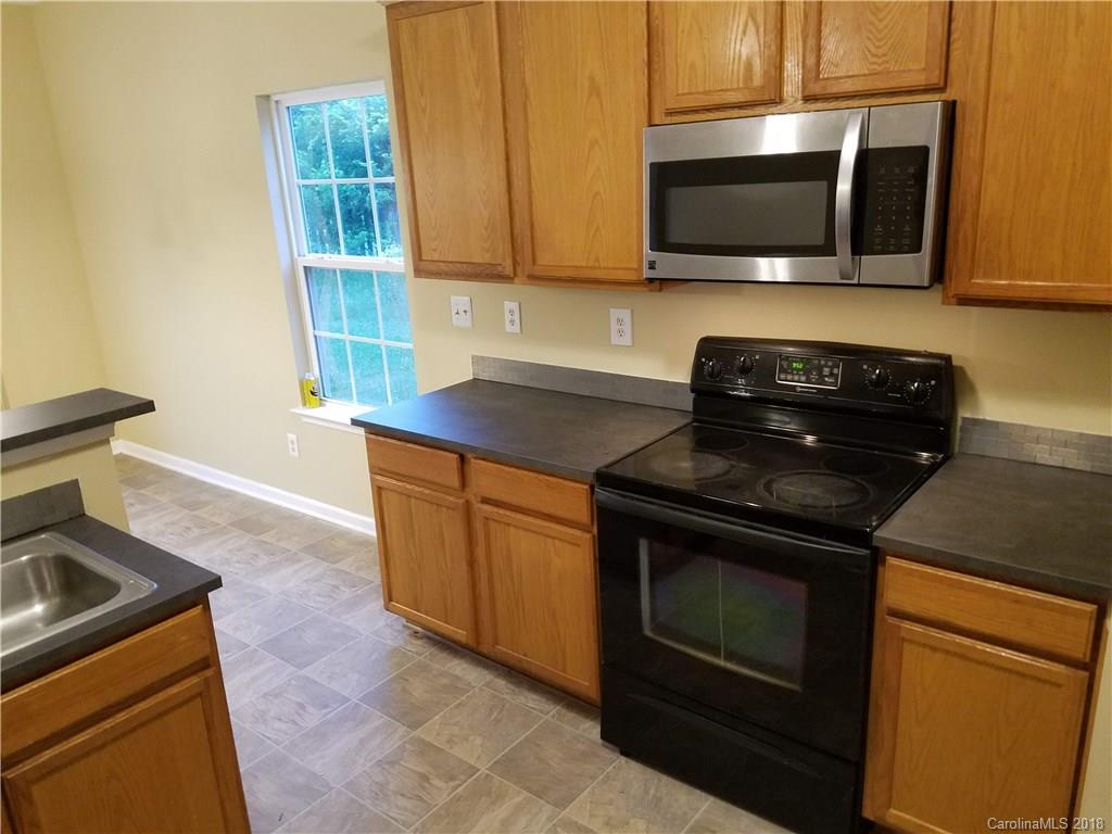 11524 Chapeclane Road, Unit 25 Charlotte, NC 28278 - Photo 7 of 28