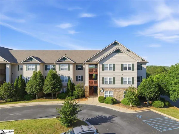 $294,900 | 1612 Harts Ridge Drive, Seneca, SC 29678