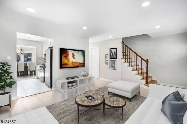 $3,800 | 1 Tempe Wick Road, Unit B, Mendham, NJ 07945