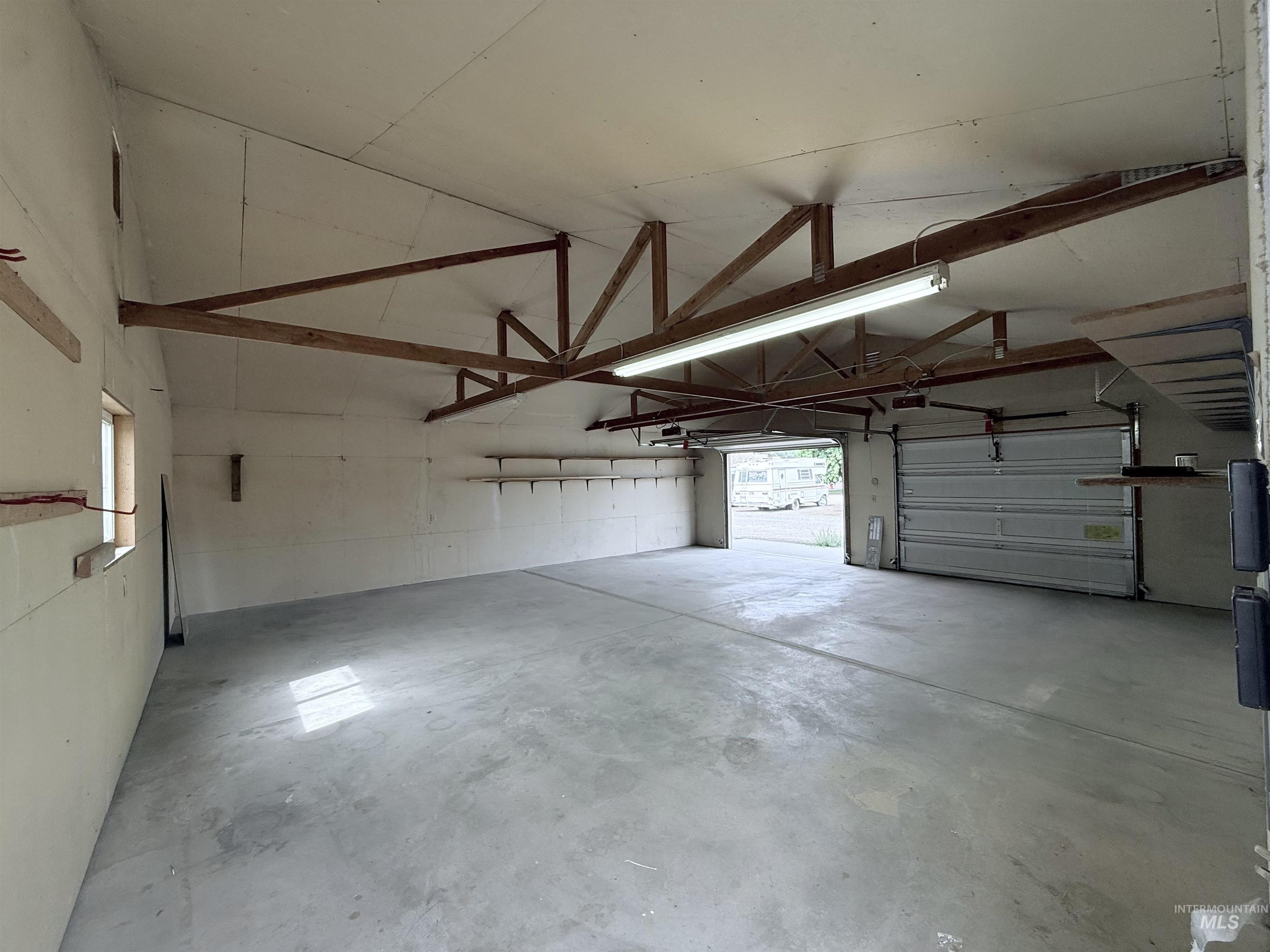 202 East Avenue Wendell, ID 83355 - Photo 20 of 24 View of garage