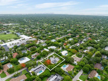 $1,750,000 | 7350 Southwest 129th Street, Pinecrest, FL 33156
