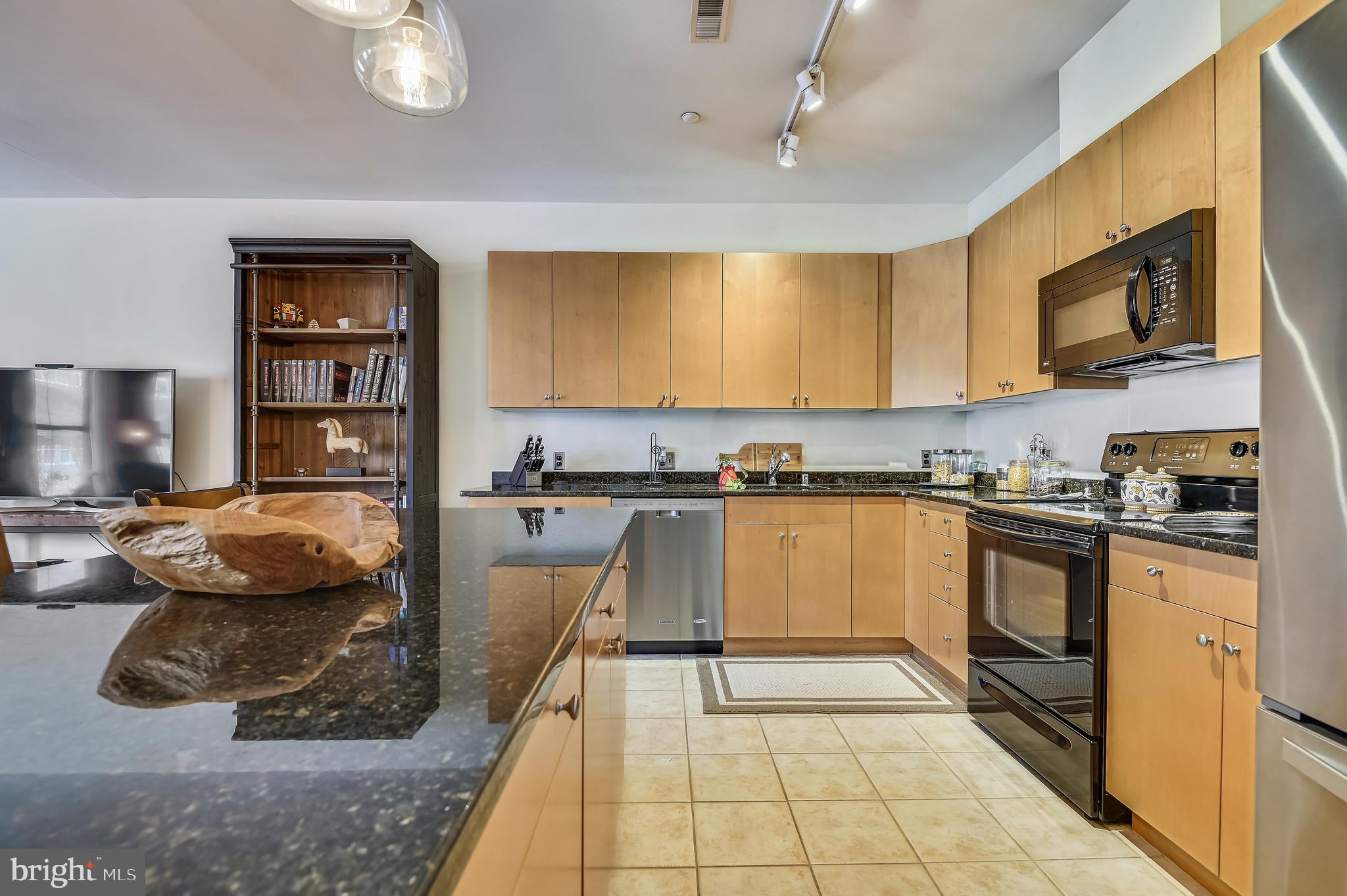 2007 Clipper Park Road, Unit 326 Baltimore, MD 21211 - Photo 11 of 44