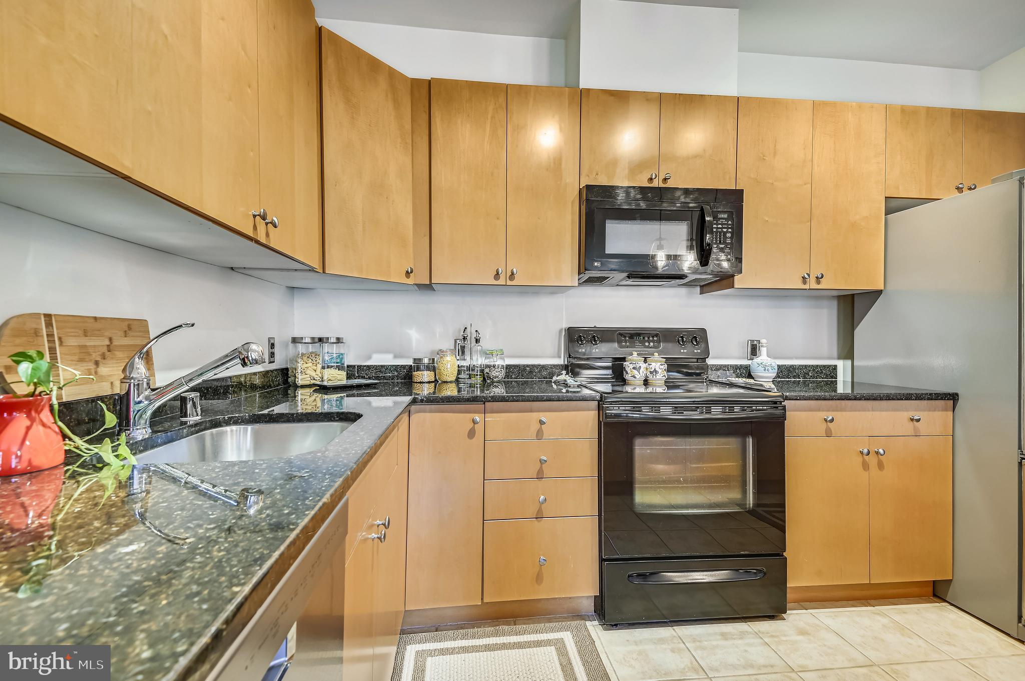 2007 Clipper Park Road, Unit 326 Baltimore, MD 21211 - Photo 13 of 44