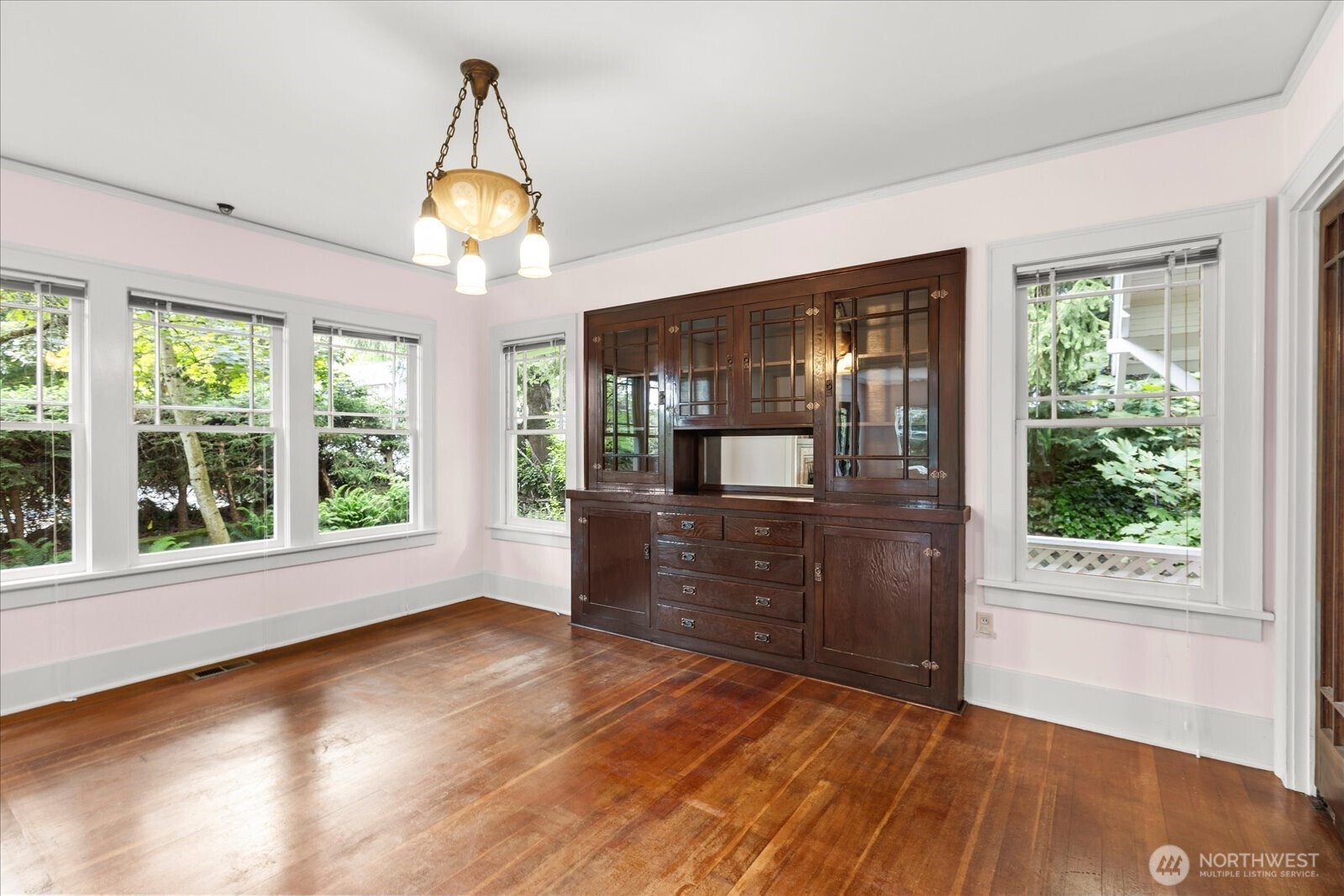 18608 101st Avenue Northeast Bothell, WA 98011 - Photo 12 of 39