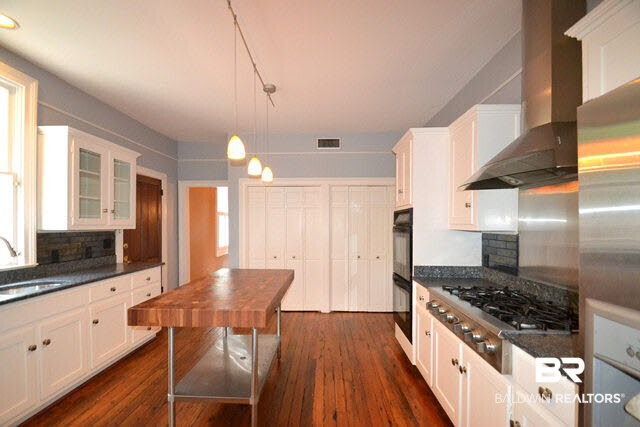 207 South Cedar Street Mobile, AL 36602 - Photo 13 of 30