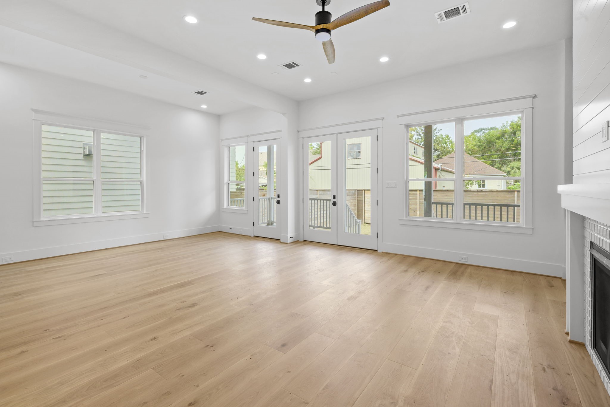 1315 Waverly Street Houston, TX 77008 - Photo 10 of 23