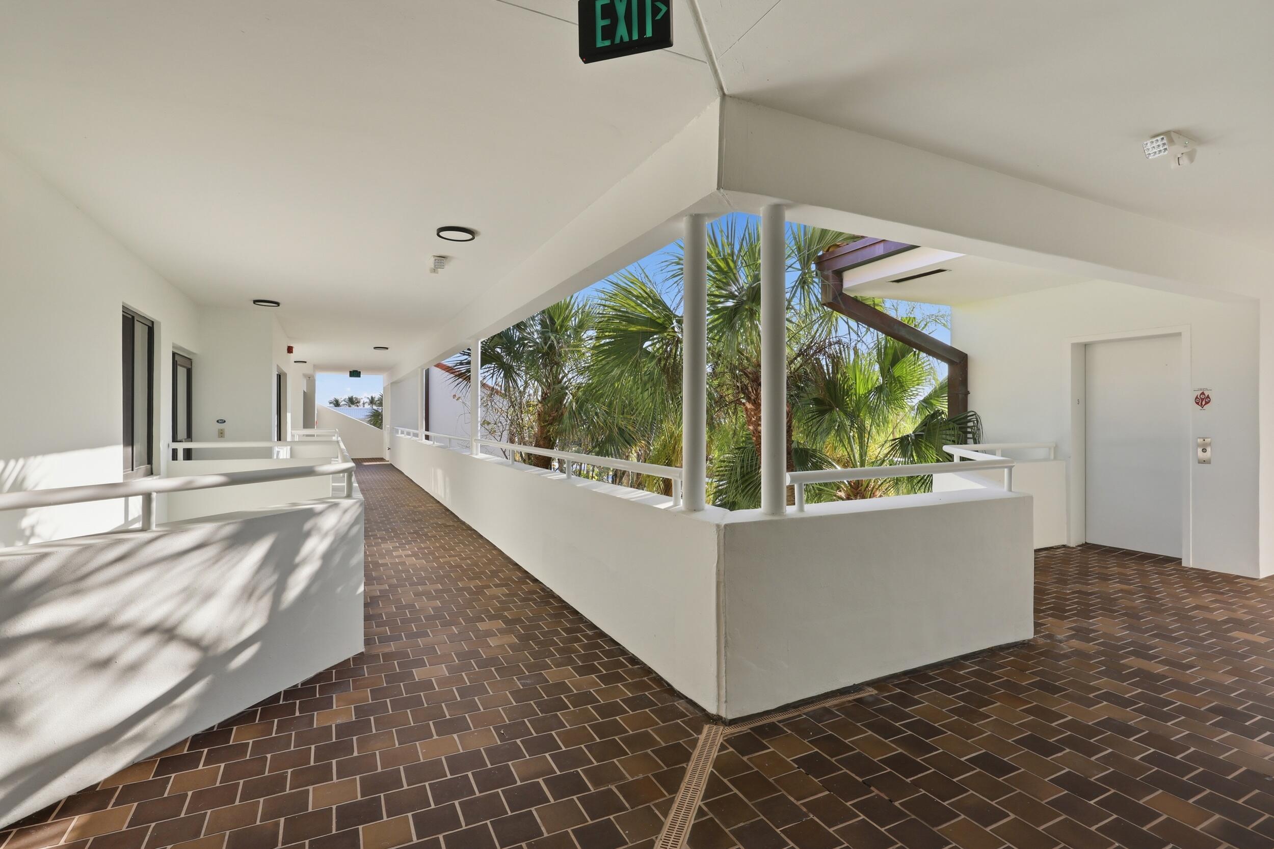 200 Waterway Road, Unit 307 Tequesta, FL 33469 - Photo 2 of 37 1_8p3a4313