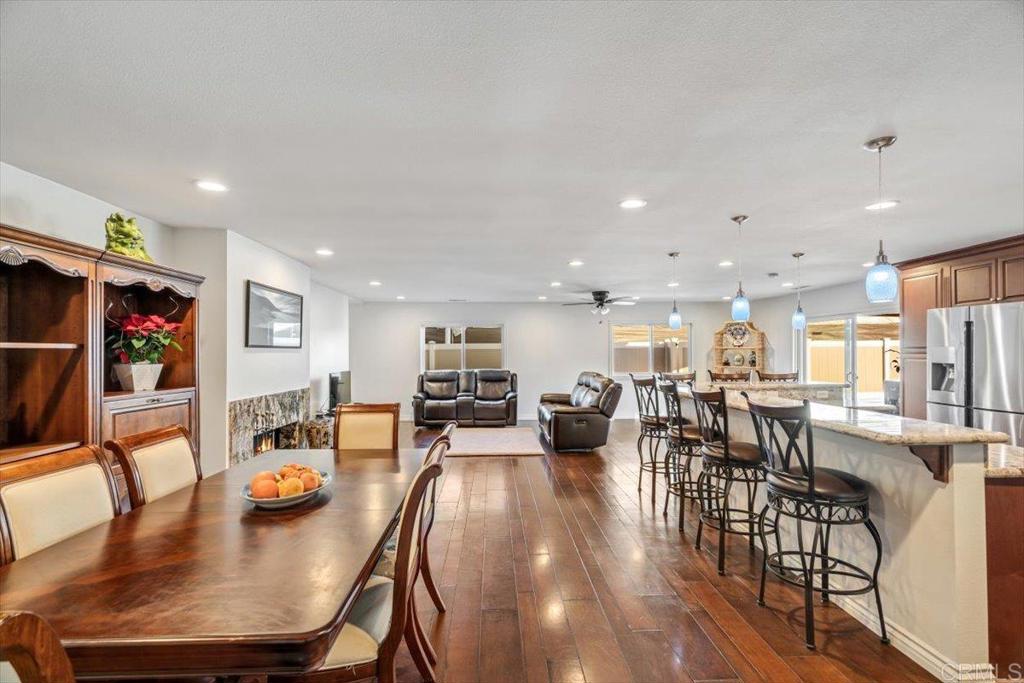 13815 Hilldale Road Valley Center, CA 92082 - Photo 16 of 64 Dining Area
