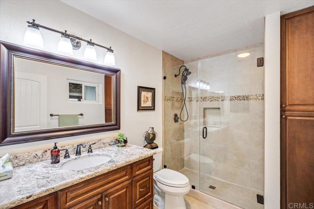 13815 Hilldale Road Valley Center, CA 92082 - Photo 29 of 64 Primary Suite 1 Bathroom