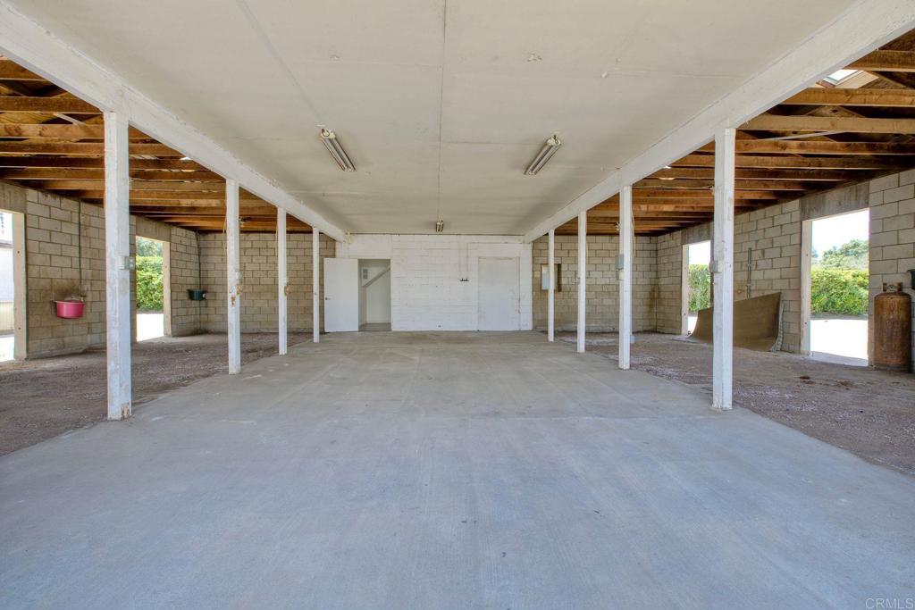 13815 Hilldale Road Valley Center, CA 92082 - Photo 54 of 64 Stable/Barn