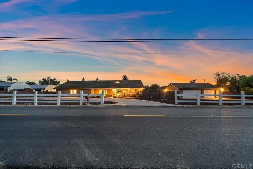 13815 Hilldale Road Valley Center, CA 92082 - Photo 6 of 64