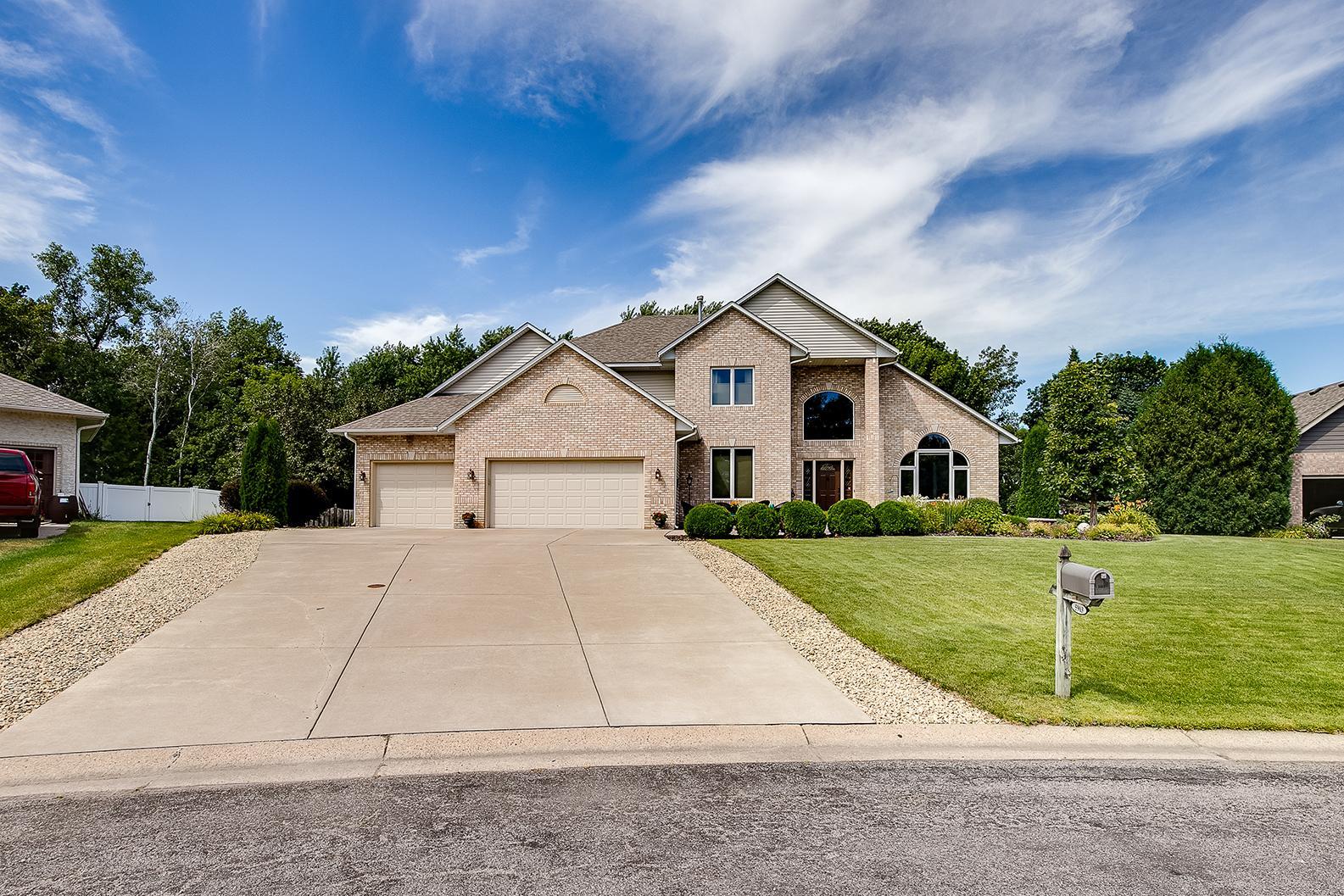 5903 Otter Ridge Circle St. Paul, MN 55110 - Photo 1 of 1 Gallery Image 1