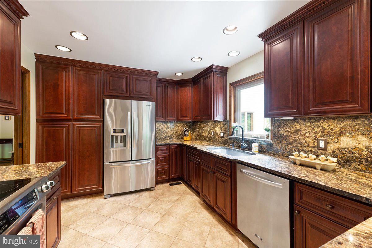 43534 Spinks Ferry Road Leesburg, VA 20176 - Photo 14 of 75 Beauty and Functionality