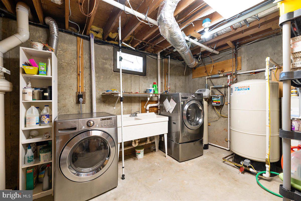 43534 Spinks Ferry Road Leesburg, VA 20176 - Photo 45 of 75 Basement Laundry