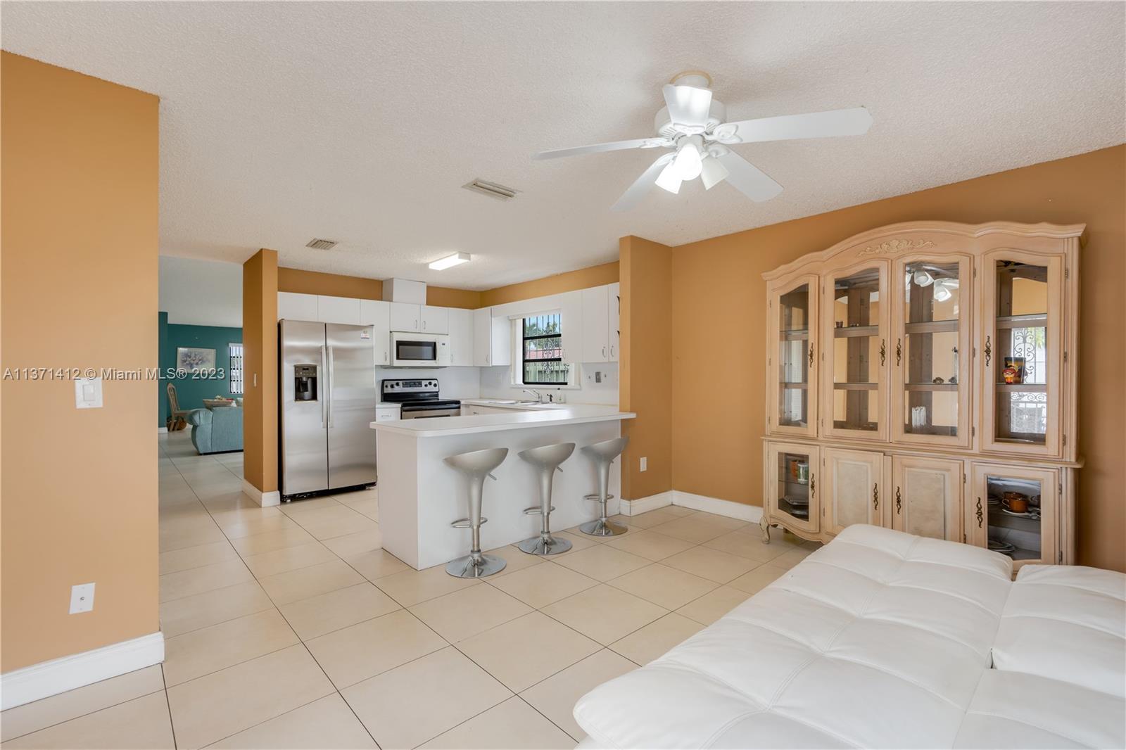 13817 Southwest 21st Terrace Miami, FL 33175 - Photo 18 of 37