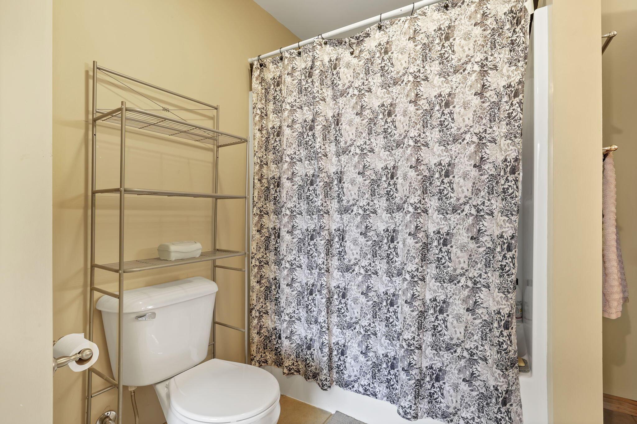 64900 Redbud Road Cambridge, OH 43725 - Photo 33 of 69 43-web-or-mls-0V3A6248