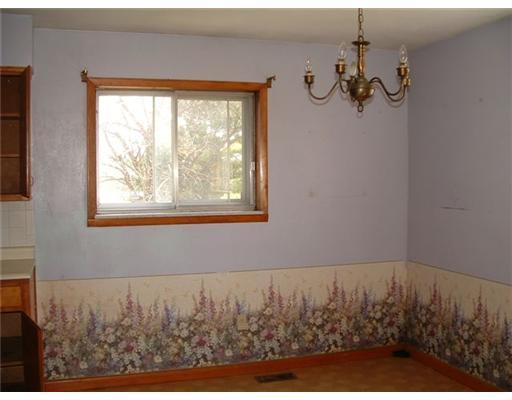 3241 Delrey Road Springfield, OH 45504 - Photo 3 of 9