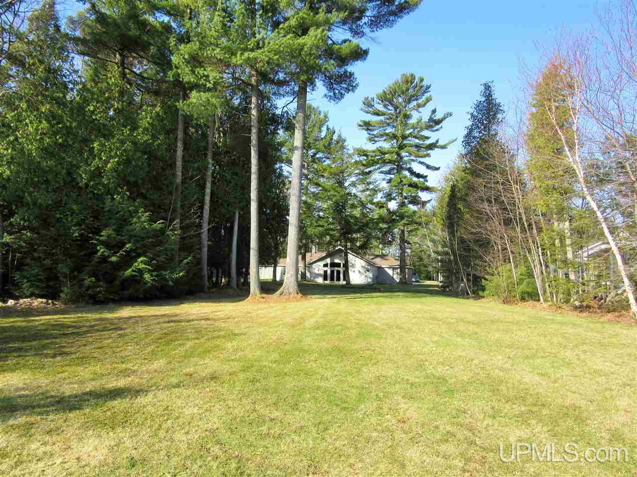 876 North Co Road Manistique, MI 49854 - Photo 9 of 30