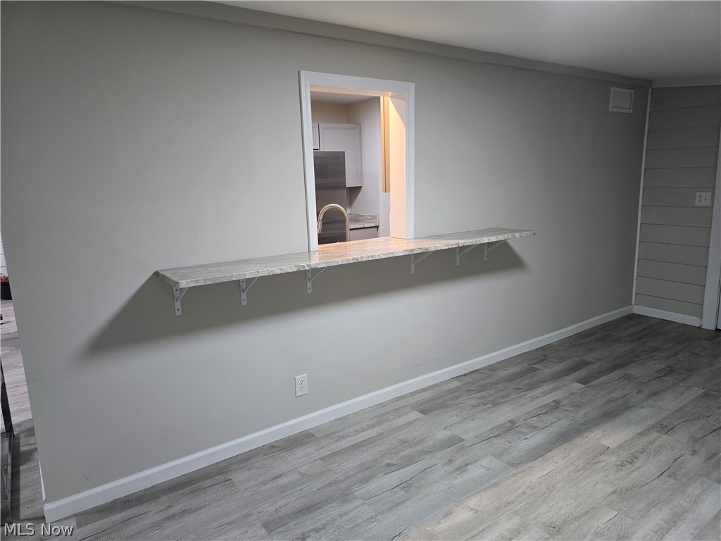 1069 Ghent Road Akron, OH 44333 - Photo 4 of 21 Gallery Image 4