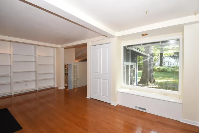 $3,000 | 769 Arrowhead Drive, Fontana, WI 53125