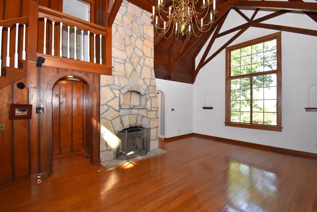 $3,000 | 769 Arrowhead Drive, Fontana, WI 53125