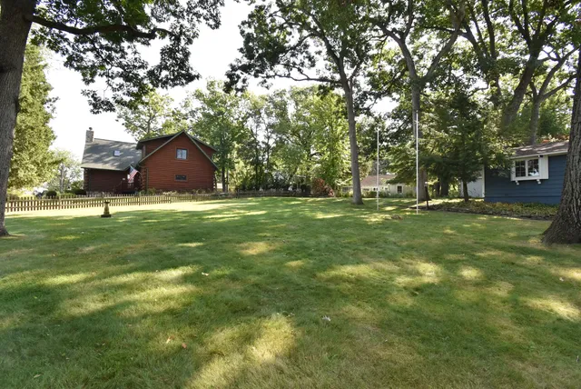 $3,000 | 769 Arrowhead Drive, Fontana, WI 53125