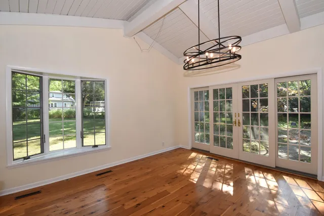 $3,000 | 769 Arrowhead Drive, Fontana, WI 53125