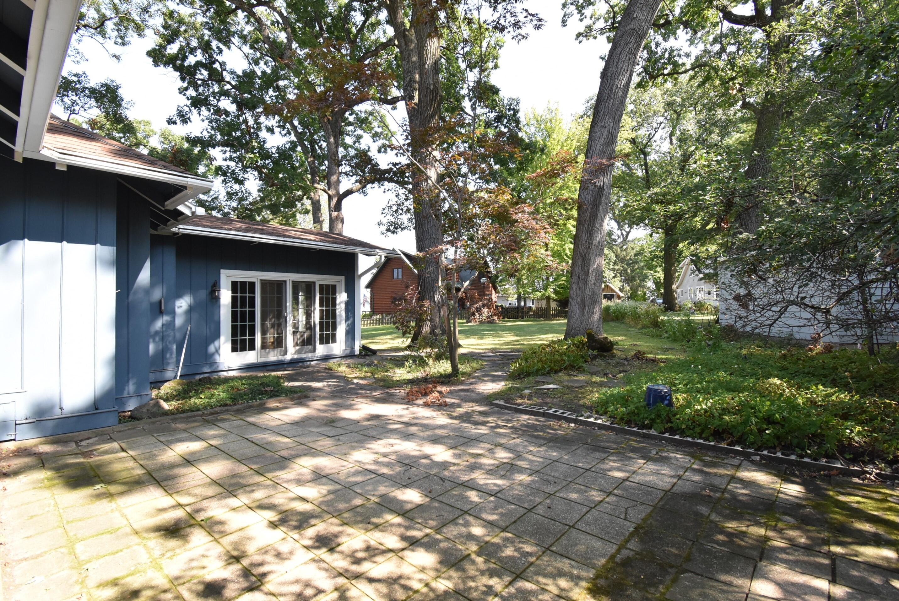 769 Arrowhead Drive Fontana, WI 53125 - Photo 9 of 46 WIS_0048