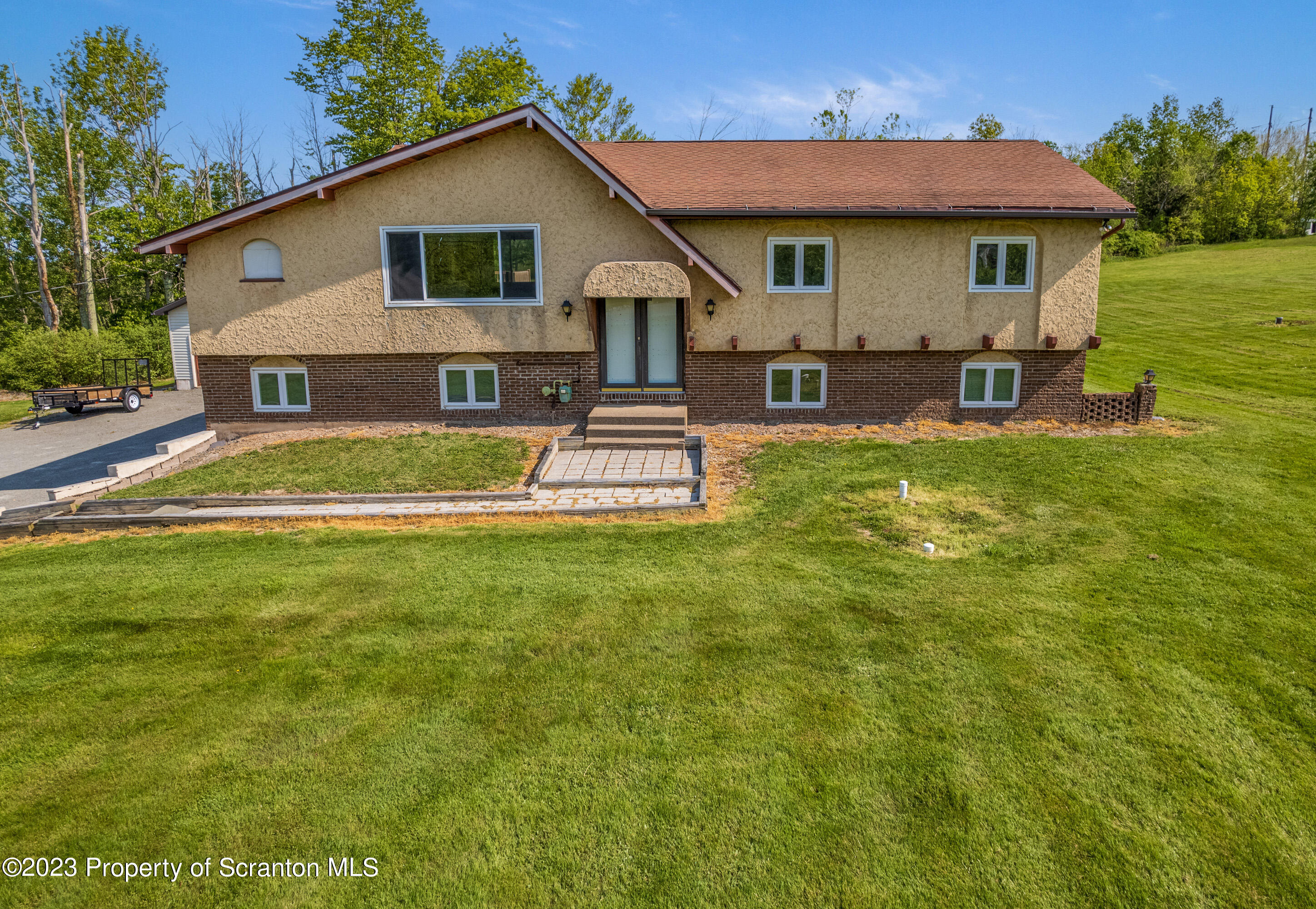 55 Mundro Road Scott Township, PA 18447 - Photo 1 of 61 Gallery Image 1