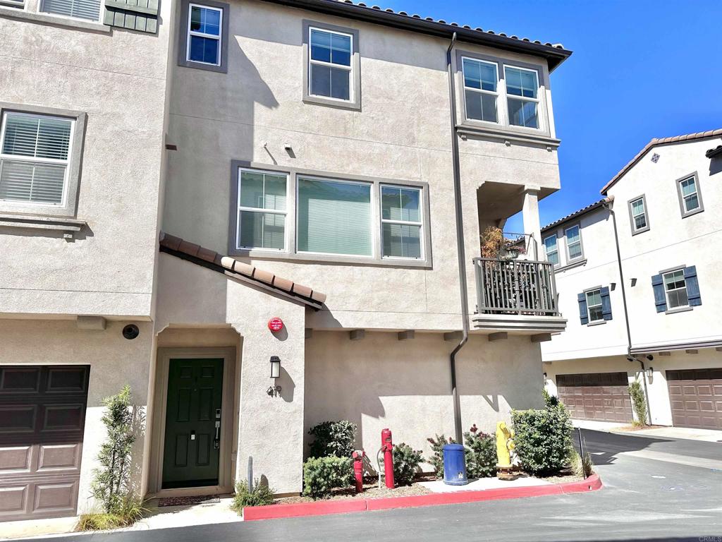 419 Atlas Escondido, CA 92025 - Photo 2 of 50