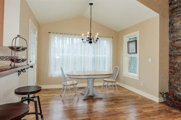 7779 Rapp Lane Talent, OR 97540 - Photo 13 of 35 Additional Photo