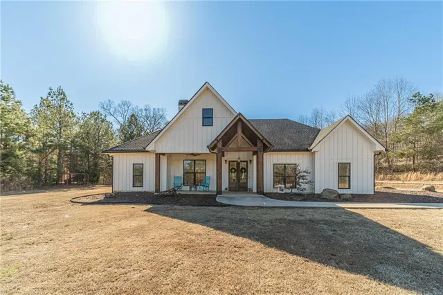 $825,000 | 5304 South Apple Valley Road, Jefferson, GA 30549