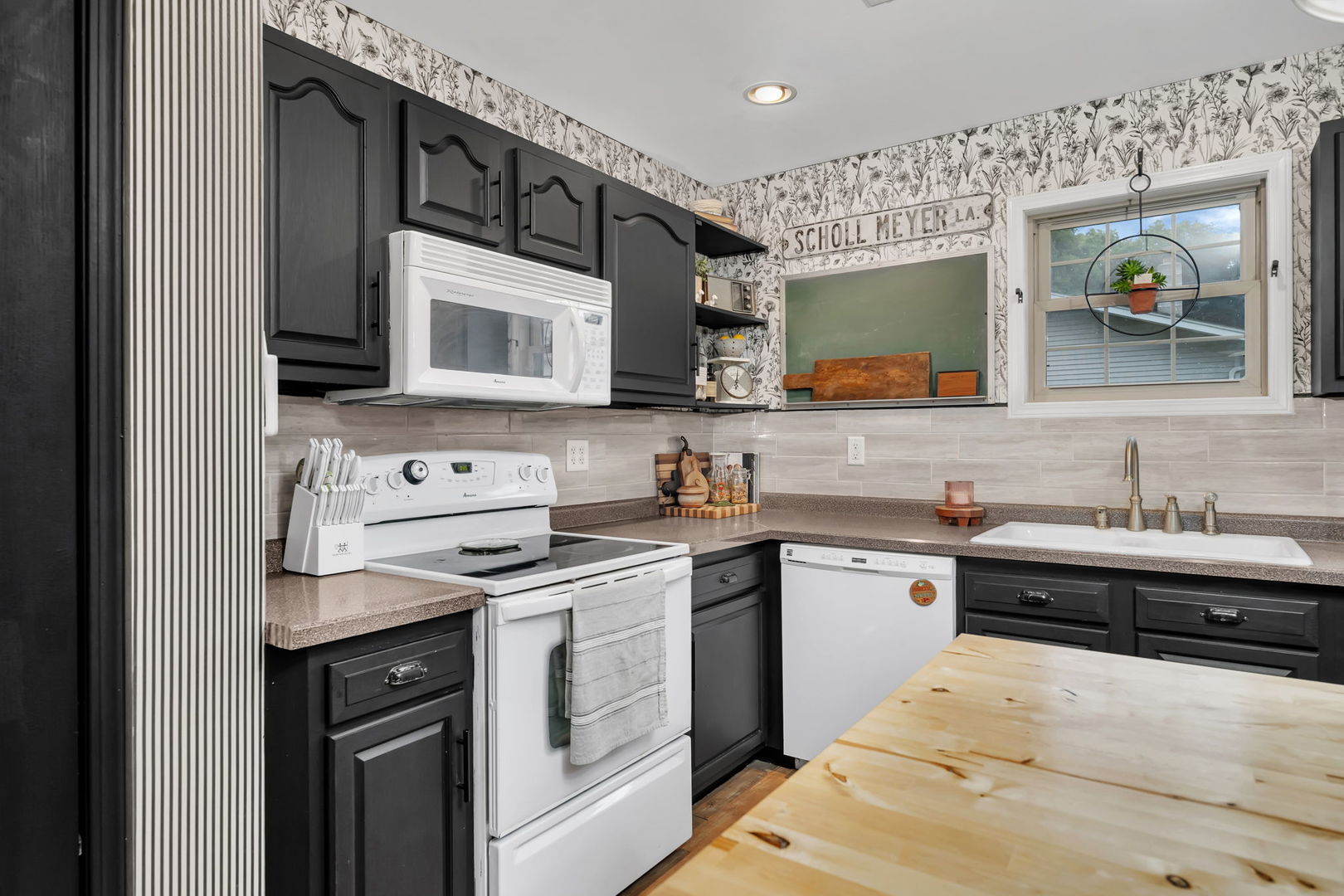 172 South Cash Street Seneca, IL 61360 - Photo 10 of 29