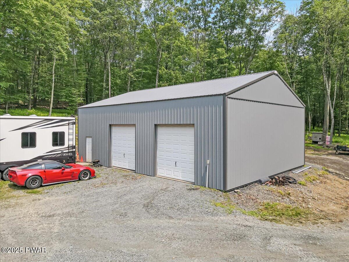 172 Kiesel Road Milford, PA 18337 - Photo 4 of 46