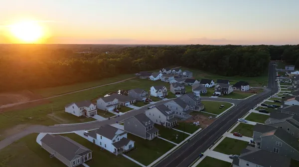 $2,300 | 213 Tartan Drive, Clarksville, TN 37043