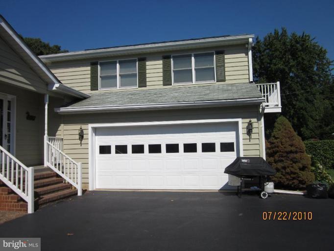 3728 Thomas Point Road Annapolis, MD 21403 - Photo 23 of 30 Garage 2