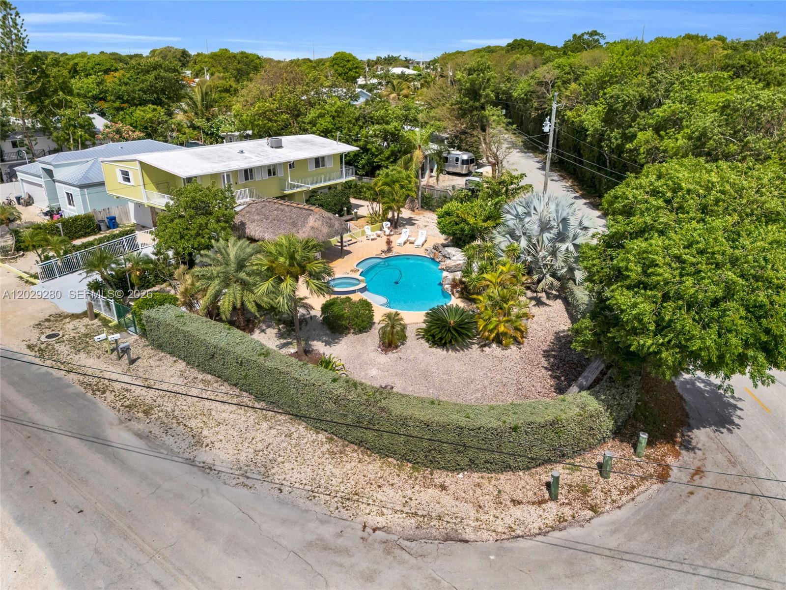 443 4th Road Key Largo, FL 33037 - Photo 10 of 61