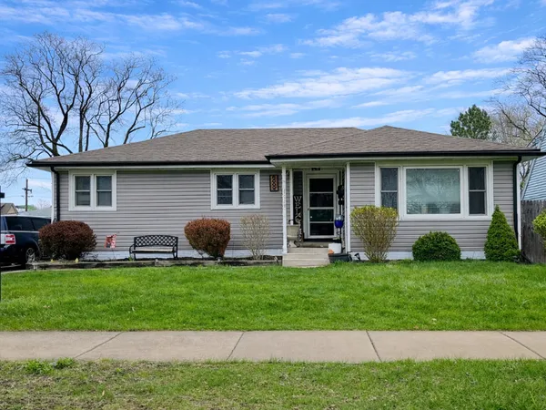 $339,000 | 8009 Lavergne Avenue, Burbank, IL 60459