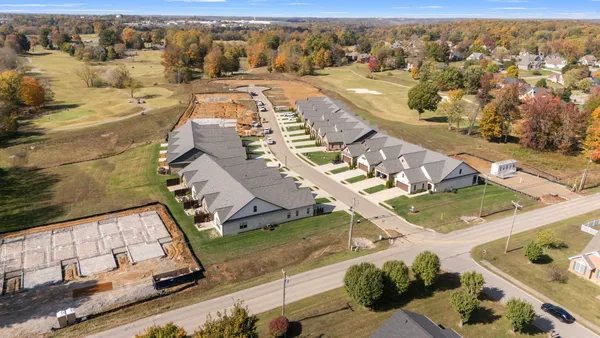 $395,990 | 482 West Foxrun, Springfield, TN 37172