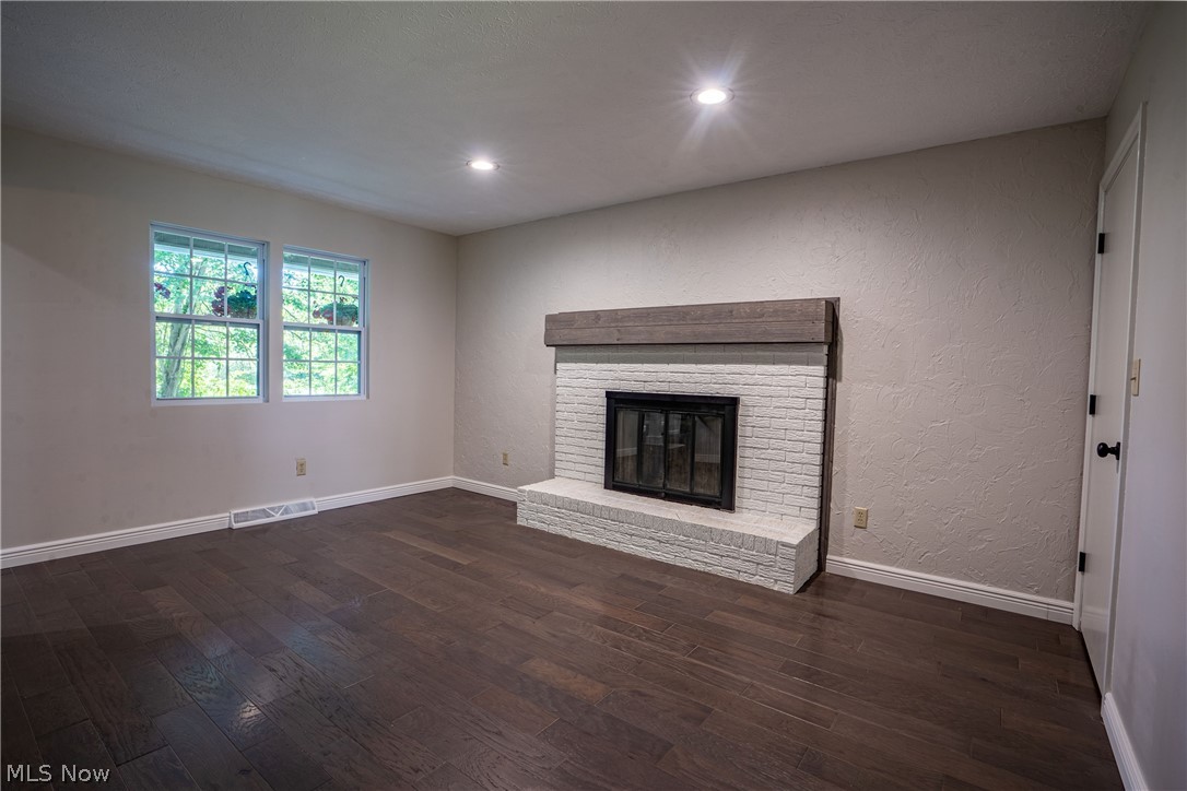 3127 Greenleaf Road Akron, OH 44312 - Photo 11 of 25